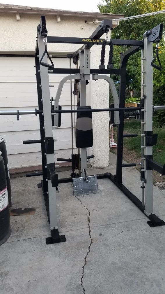 Golds Gym Smith machine for Sale in Santa Ana, CA OfferUp