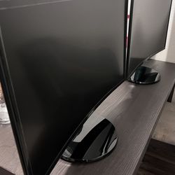 2 - Samsung CF390 27’’ Curved Monitors 