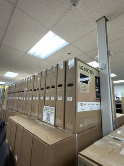 LG 50” Class 4K Smart TV (50UA7700)