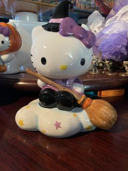 Hello Kitty Witch On A Cloud Ceramic (Blue Sky)