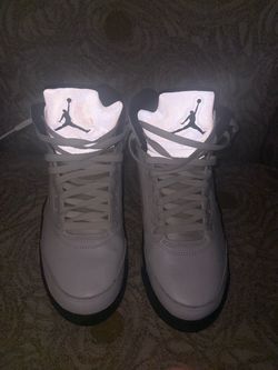 (PICK UP ONLY) White jordan 5’s