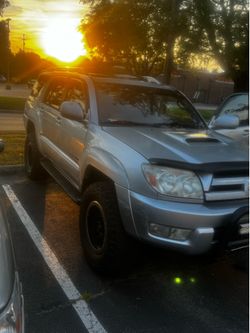 05 Toyota 4 runner sport v8