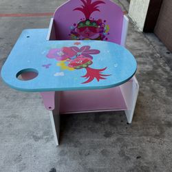 Trolls Kid’s Desk 