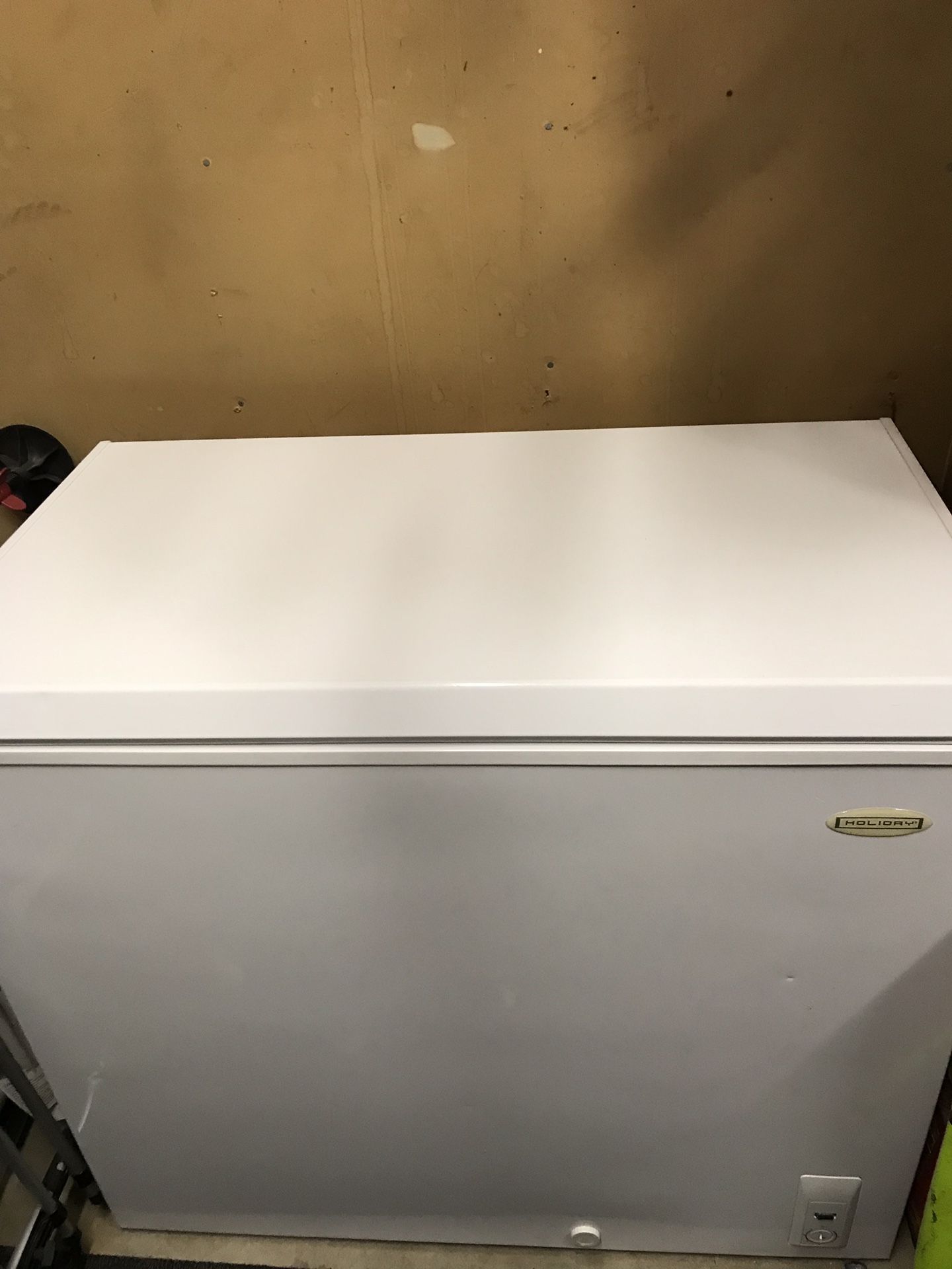 Chest freezer