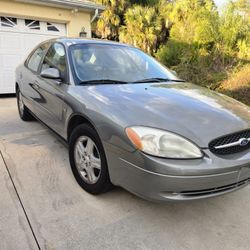 2001 Ford Taurus