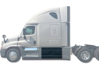 Freightliner Cascadia Middle Fairing