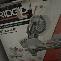 Rigid Milter Saw