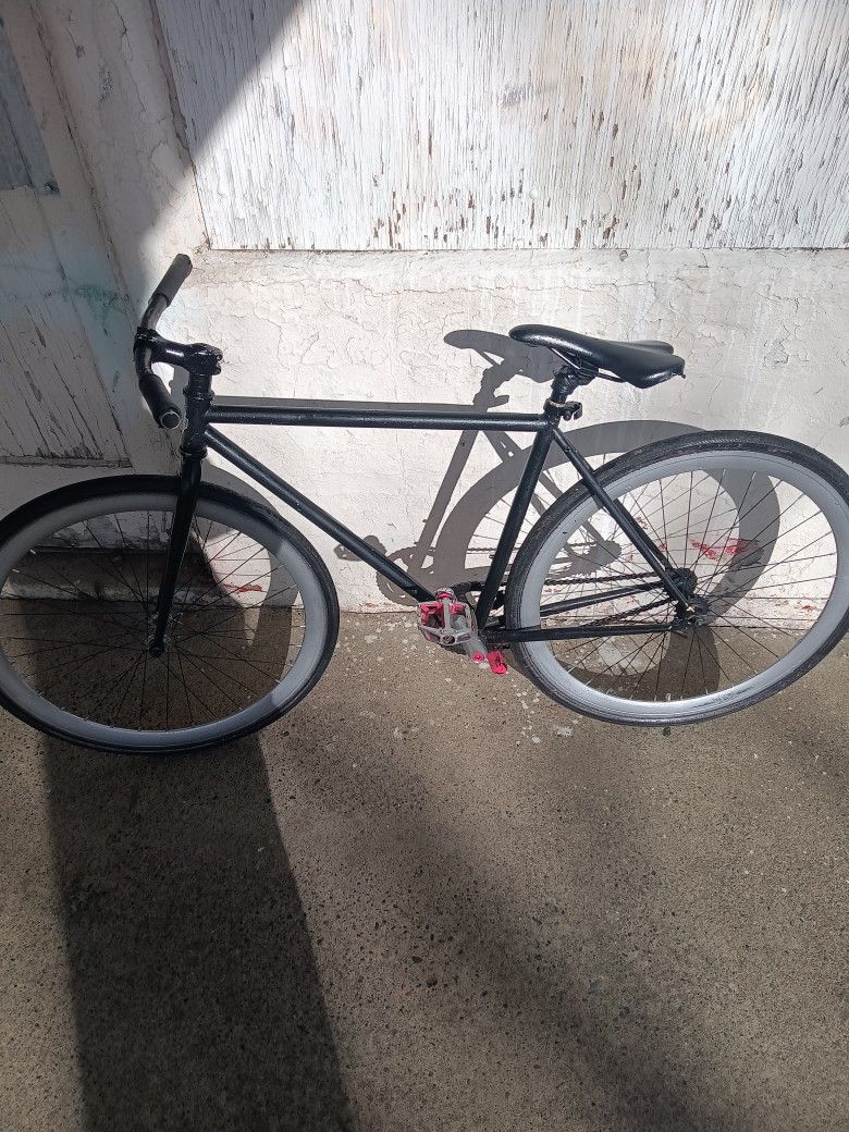 Wheelie Bike / Pure Fix Bike