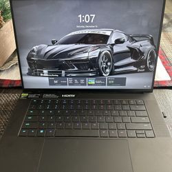 Gaming Laptop Razer RTX 4060 240 hz 