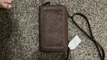 Western Style Crossbody Wallet