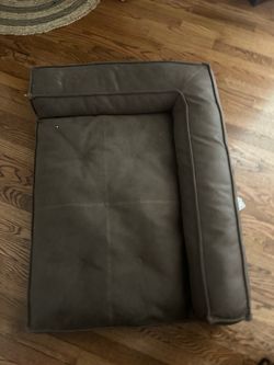 Large Dog Sofa Bed – Leather/Faux Leather – Used