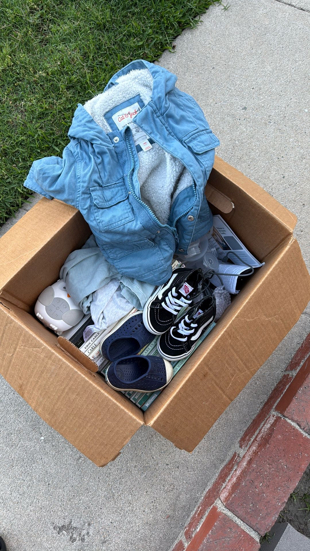 Baby Items Baby Cat N Jack Clothes Vans Native Shows Books Breast Pump