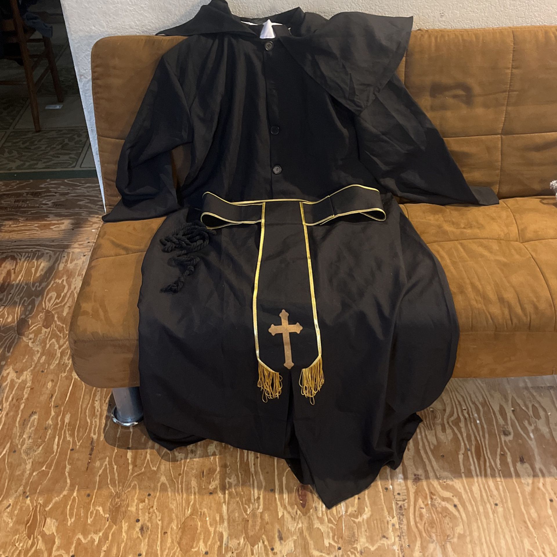 Catholic Priest, Halloween Costume/Demon Costume