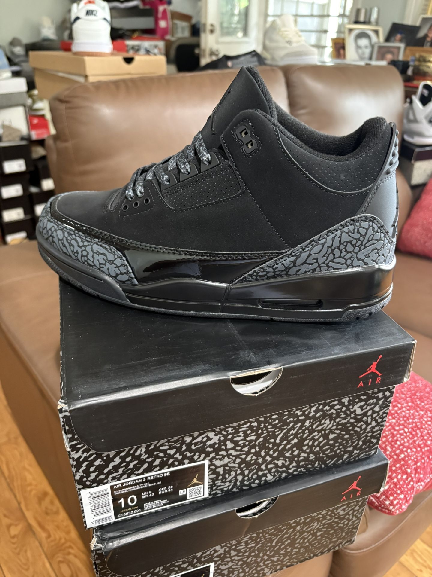 Jordan Retro “ Black 🐈‍⬛Cat 3s” Men’s 10 