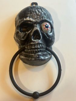 Halloween Plastic Skull Door Knocker, 11.5” Length