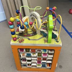 Outstanding Play Cube