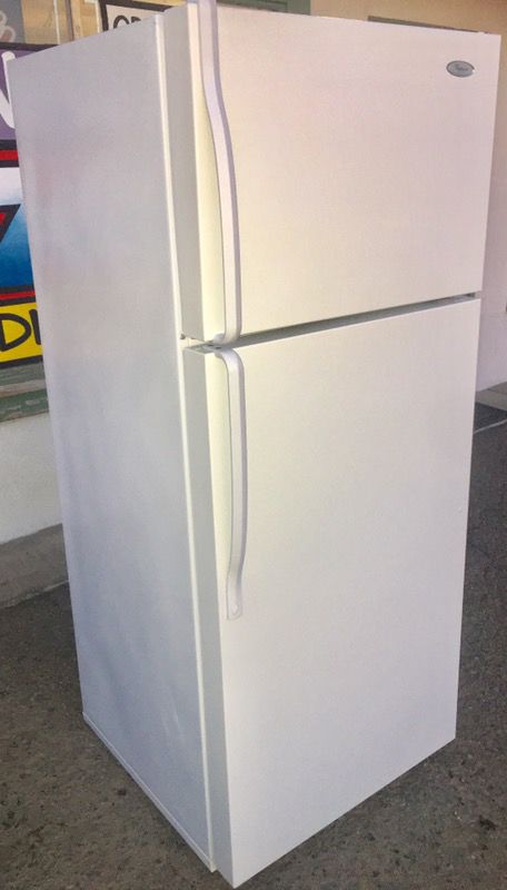18 cu ft Whirlpool Refrigerator