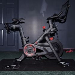 Pelotón Bike Almost New 