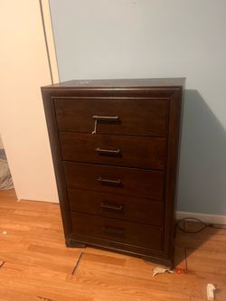 Dark Brown Wood 5-Drawer Dresser