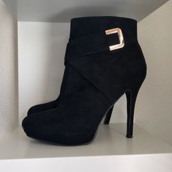 Boots (black)