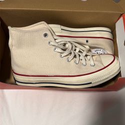 Women’s Size 8.5 Converse 