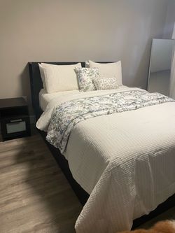 Bedroom Furniture Set for Sale