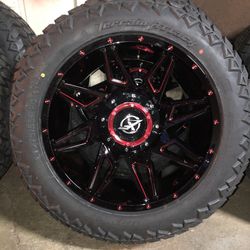 Universal Ford And Chevrolet 8 Lug Whelks And Tire Package