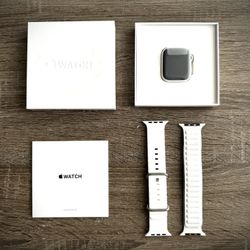 Apple Watch EDITION Series 5 44mm CERAMIC WHITE (GPS + LTE) - OPEN BOX