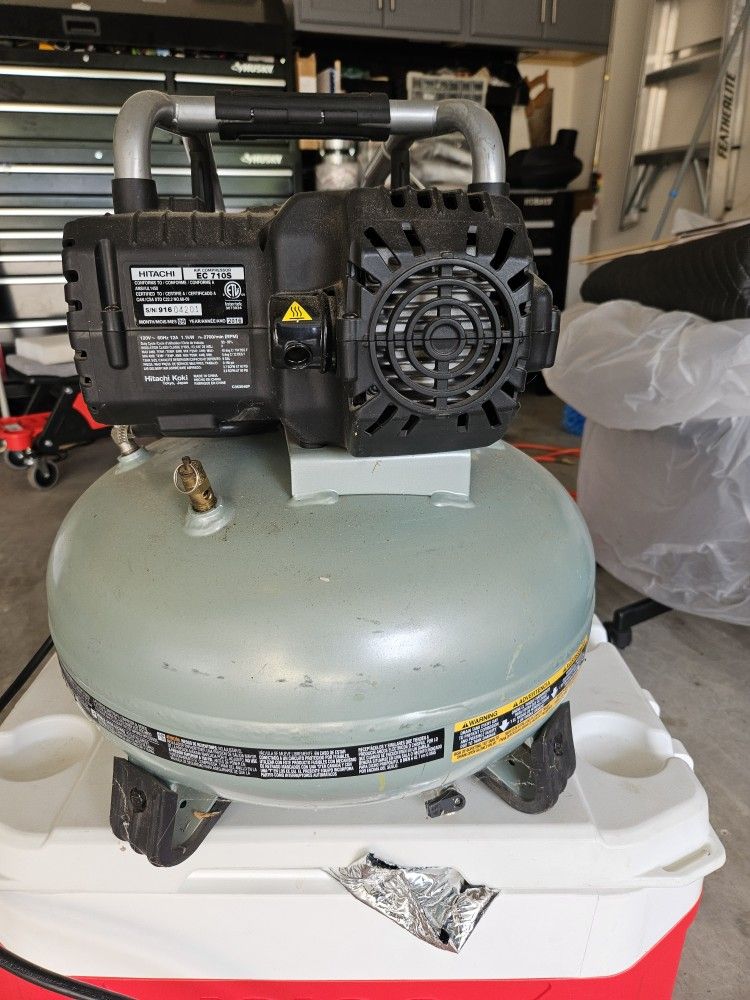 Hitachi Compressor