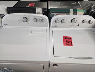 Whirlpool Washer and Dryer Set, white