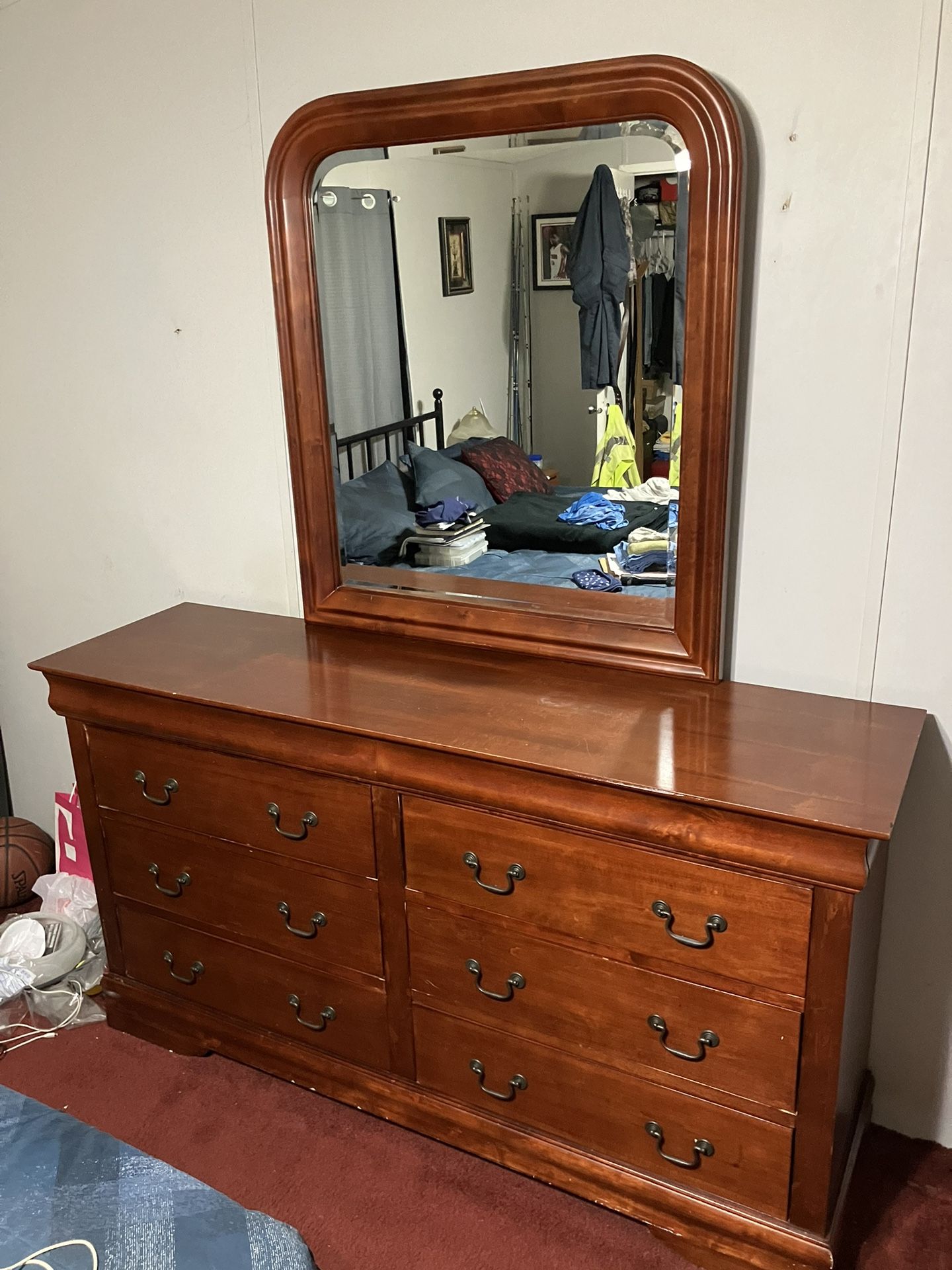 DRESSER WITH MIRROR FOR SALE for Sale in Fort Lauderdale, FL OfferUp