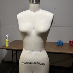 Size 4 women’s dress mannequin