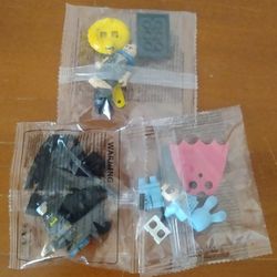 BRAND NEW IN SEALED PACKAGES LEGO COLLECTIBLE BATMAN MOVIE MINIFIGURES WITH ACCESSORIES AND STANDS