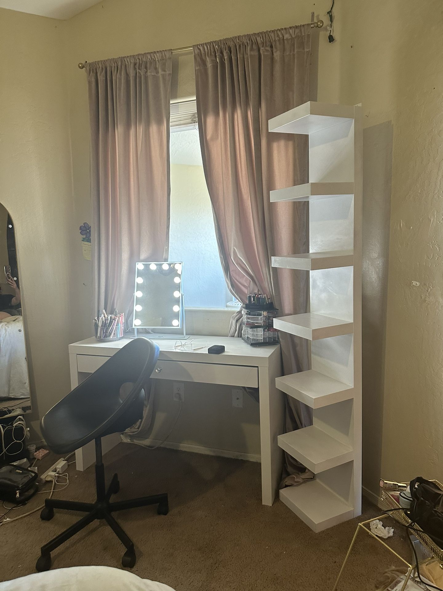 White Vanity Shelves 25.00!