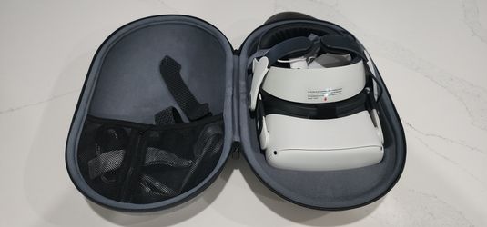 White Meta Quest 2 VR 128GB
