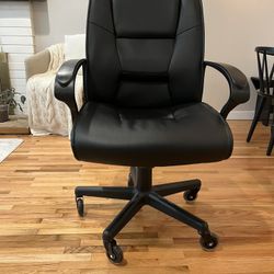 Black Desk Chair