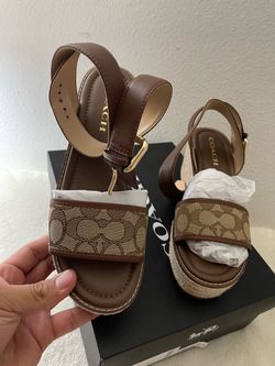 Women coach Korey sig espad sandals/heels size 8