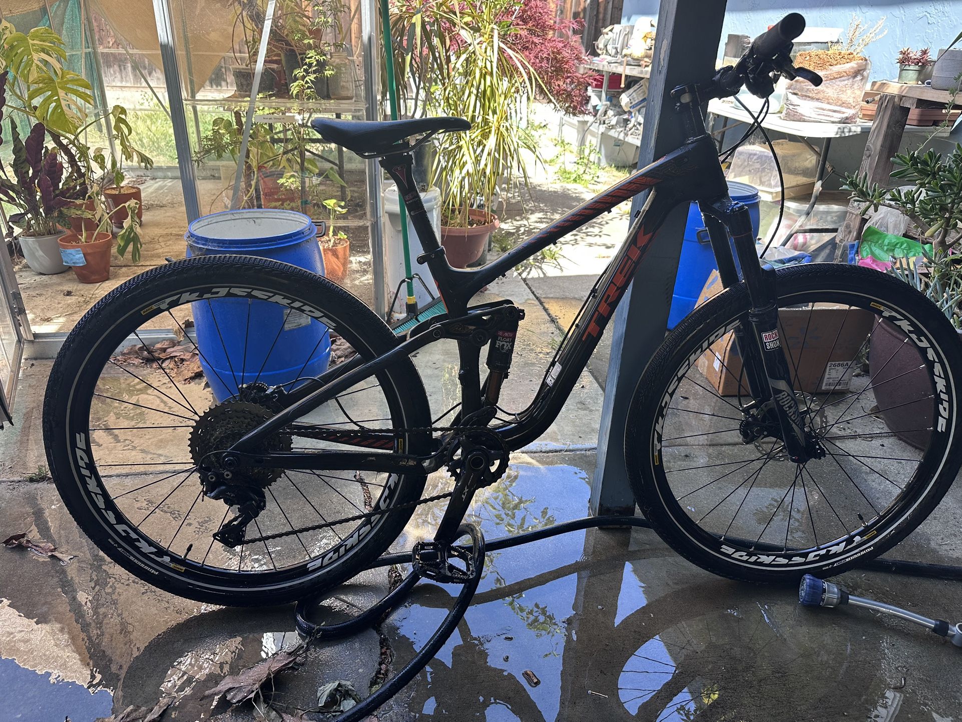 2016 TREK Remedy Size S Mountain Bike Carbon