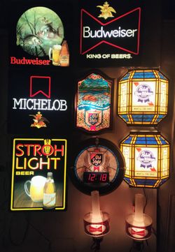 Beer sign light all together