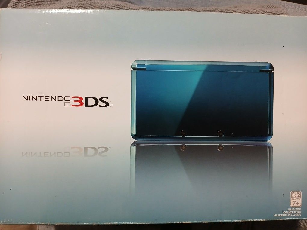 Nintendo 3DS Blue With Box 