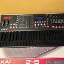Akai MPK249 Black Edition