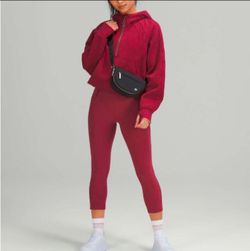 Lululemon Festival 2L bag