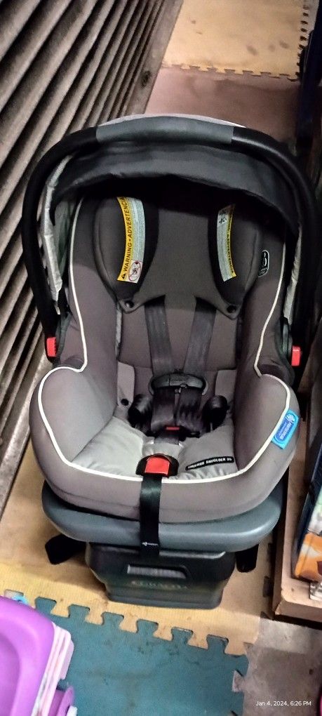 Baby Car Seat / Carrier With Base