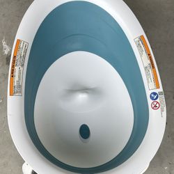 Collapsible Baby bathtub 