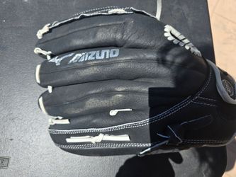 Mizuno baseball glove 13 inch
