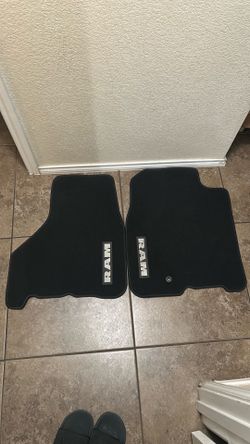 1500 Dodge Ram 2013 to 2022 Floor Mats