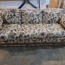 FREE WICKER COUCH