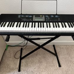 Casio - 61 keys keyboard With Stand