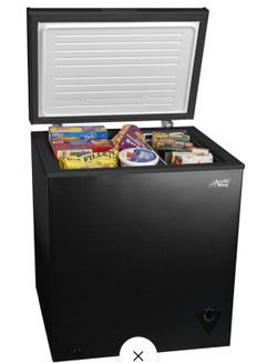 Arctic King 5 Cubic Feet Chest Freezer, Black