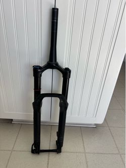 Rockshox Revelation RC 27.5  Tapered 160mm Travel 15x110mm Hub 9” Steerer Length